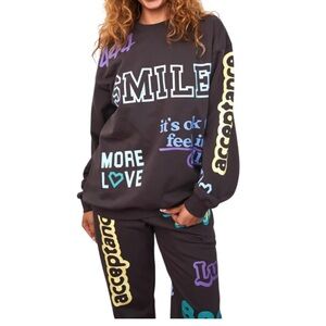 The Mayfair Group SET "Affirmations" Charcoal Crewneck and Sweatpants
SET